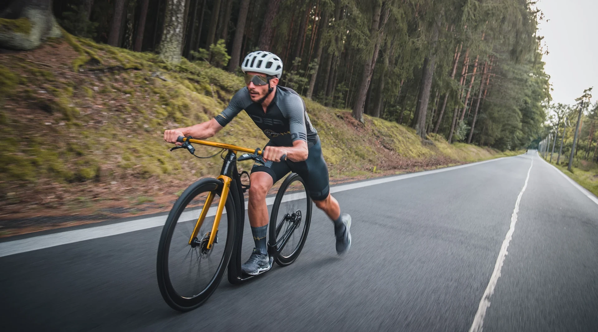 Koloběžka IDEA S1 AERO při představení původní generace